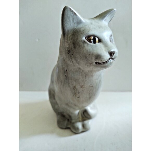Collectible Anderson Studio Design Cat Figurine: Handcrafted for Cat Lovers - Picture 1 of 11